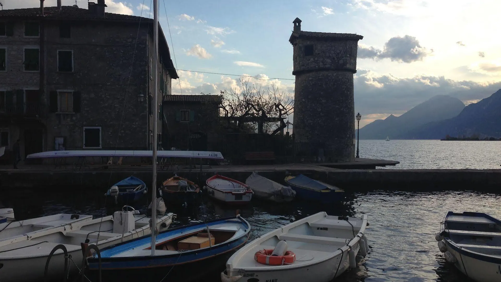Hotel E Ristorante Cassone Malcesine 2*,